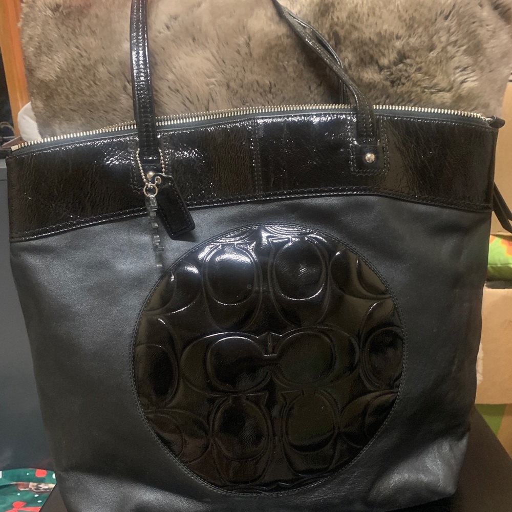 Coach Shoulder Bag - Picture 2 of 4